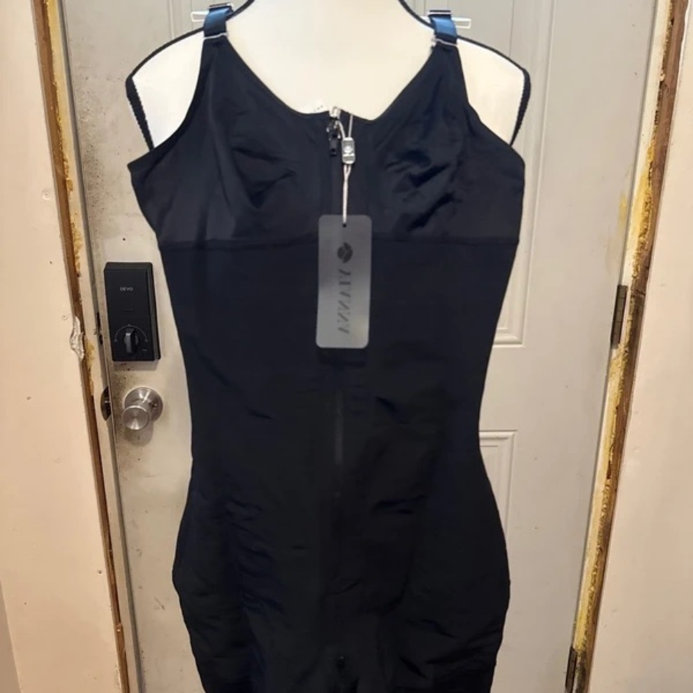 Hanna Andersson Black Mini Bodycon Dress with Front Zip